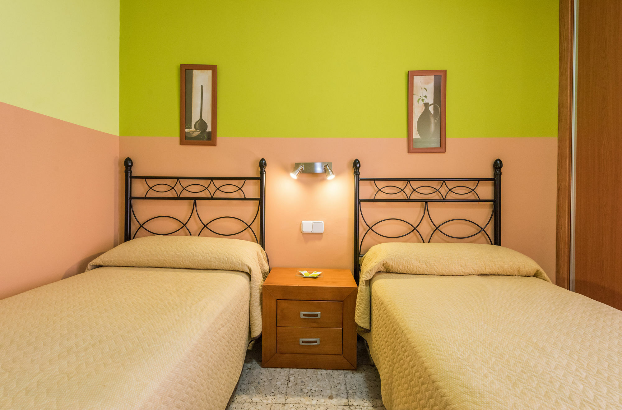 ארגנדה דל ריי Hostal Arkanta מראה חיצוני תמונה
